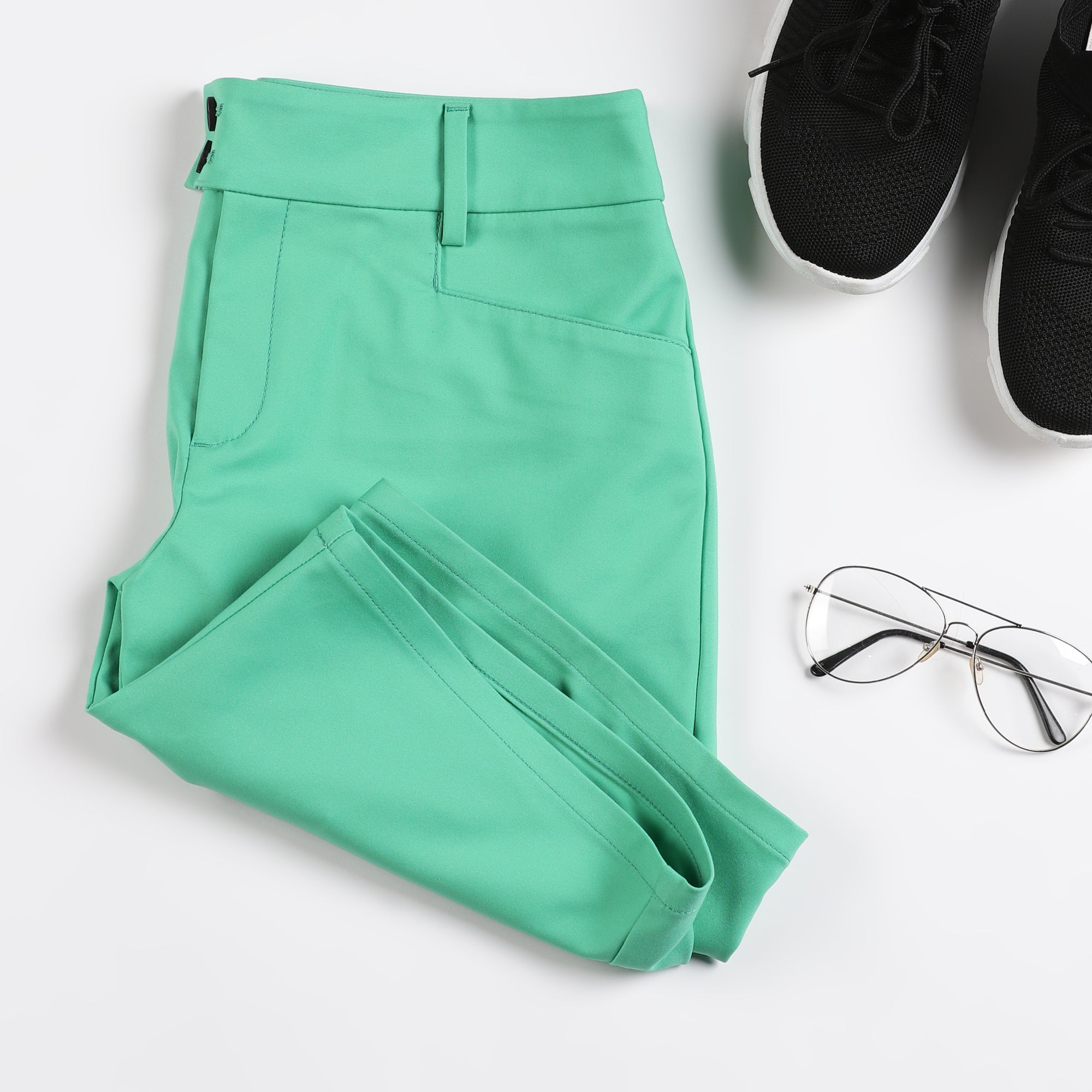 Slim Fit Golf Shorts - Shamrock Green