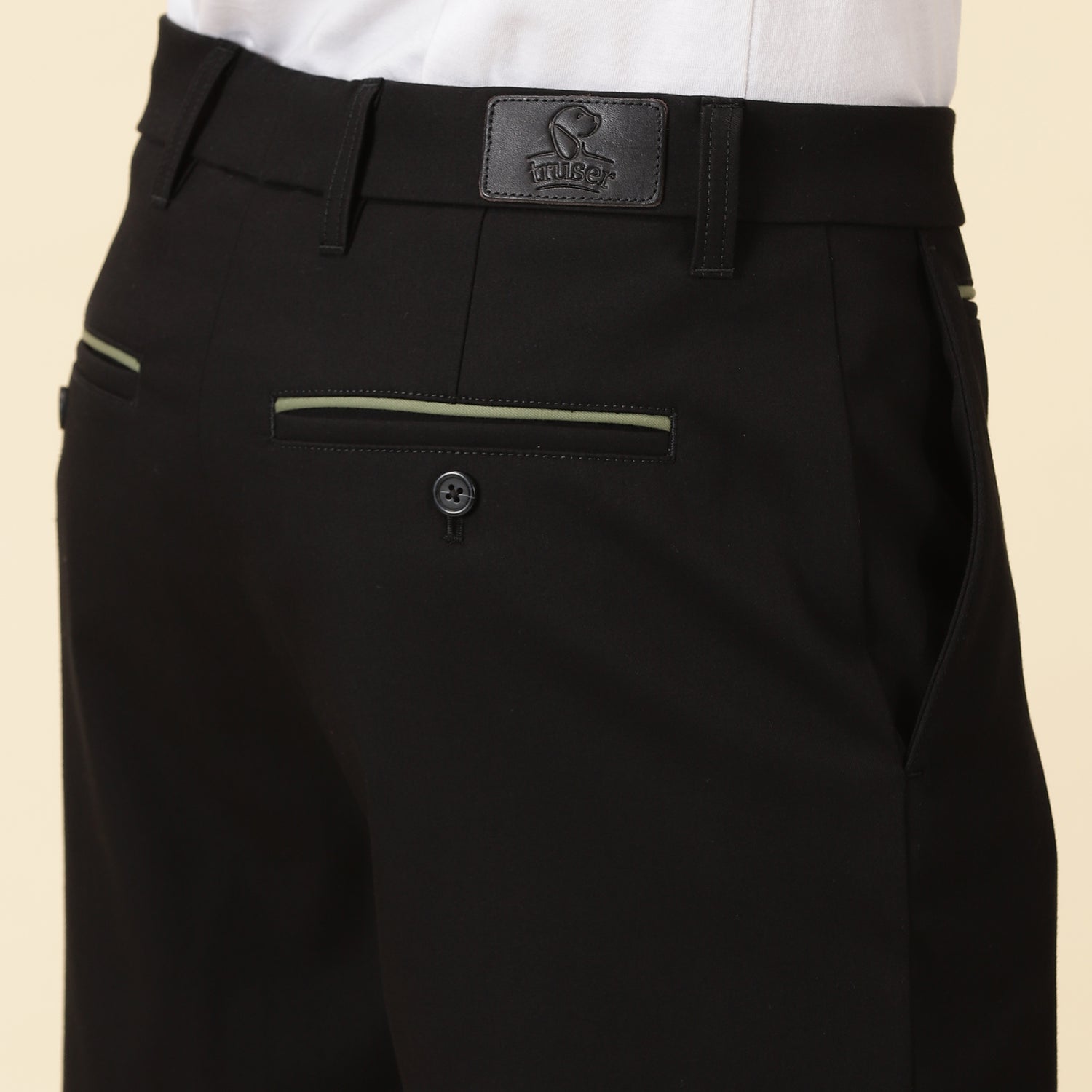 Tapered Fit Chino Shorts - Black