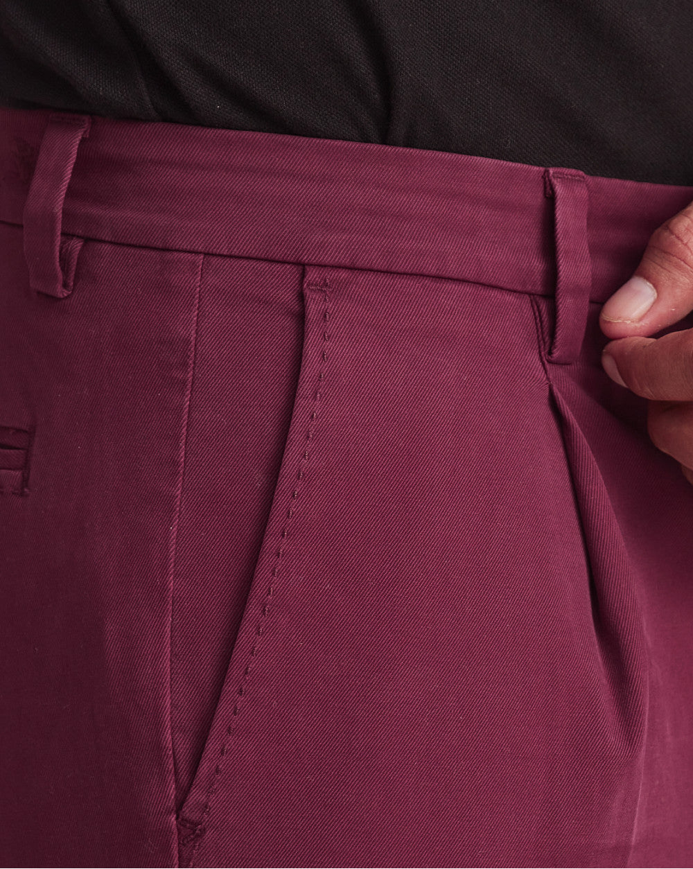 Single Pleated Relaxed Fit Garment Dyed - Maroon