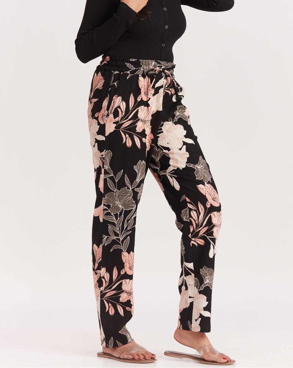 Tapered Fit Tapered &amp; Relaxed Drawstring Printed Pants - Floral Black Print