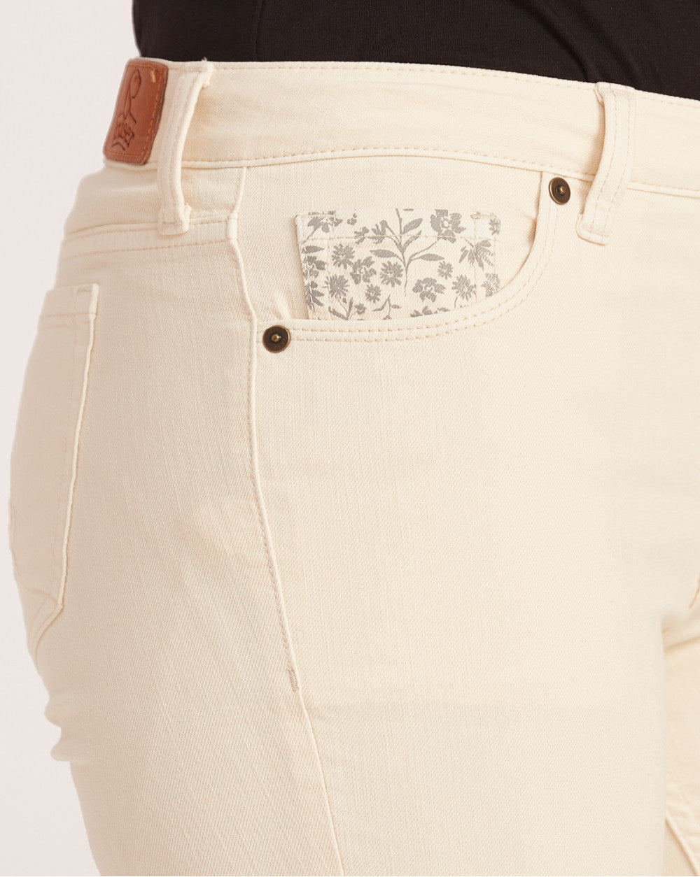 Fit And Flare Flare Mid Waist Colored Jeans - Cream