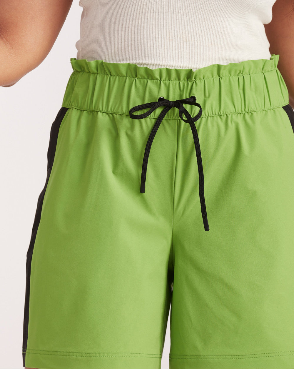 Mid Rise Tech Shorts - Cyber Green