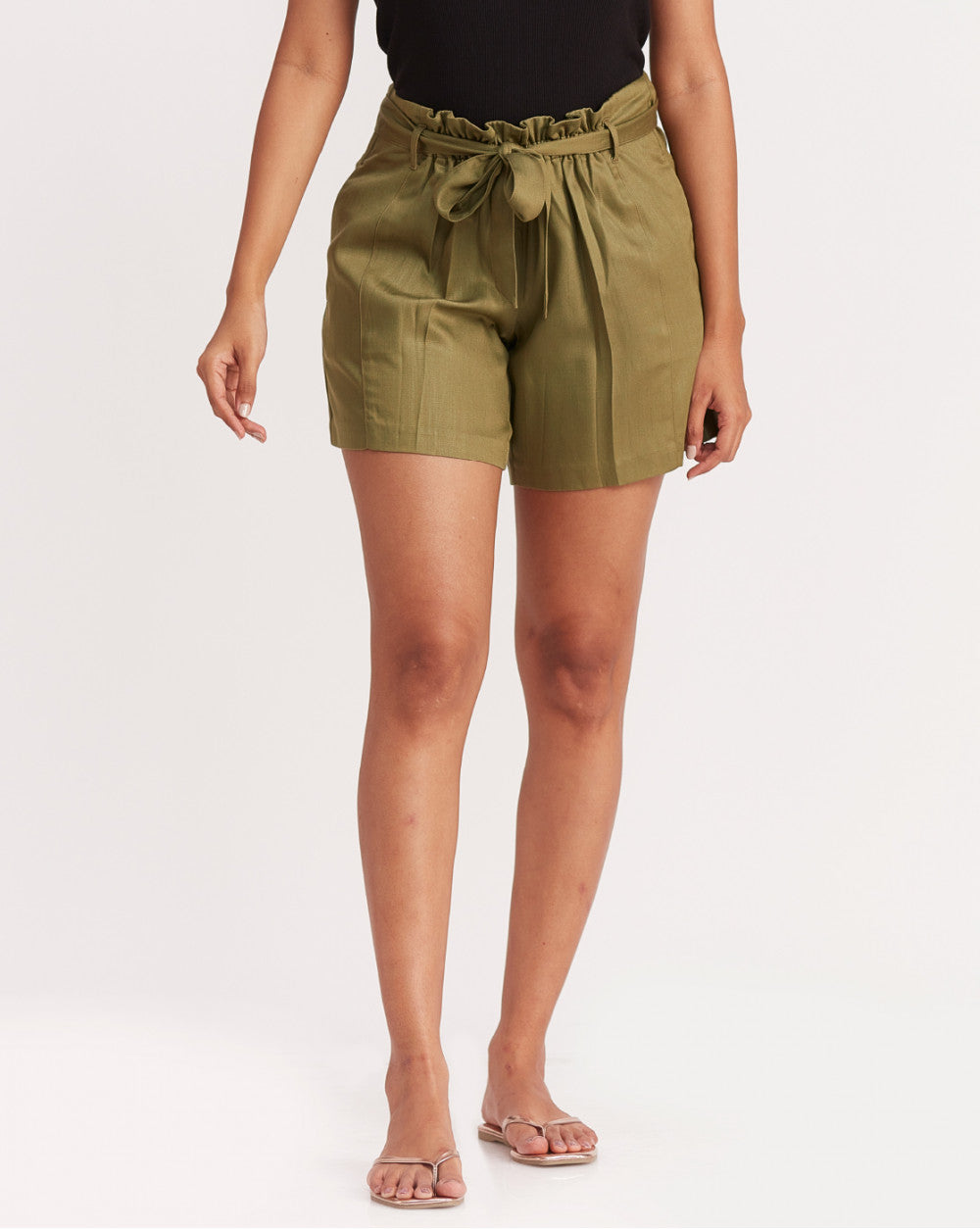 Mid Rise Paperbag Shorts In Tencel - Green Moss